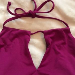 Athleta Swim - Athleta Wine Key Hole Bikini Top Athleta Swim - Athleta Wine Key Hole Bikini Top